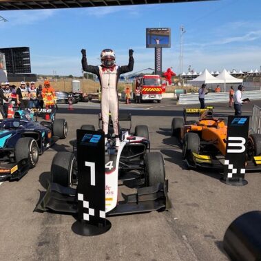 Nyck De Vries helmet design Stilo