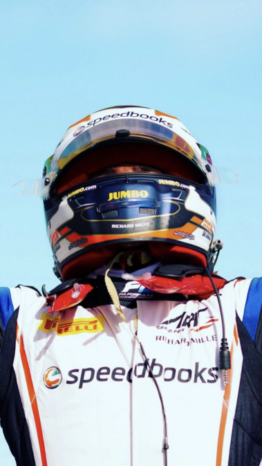 Nyck De Vries helmet design Stilo