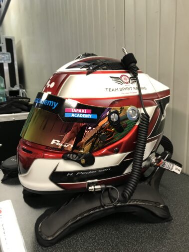 Arai helmet design