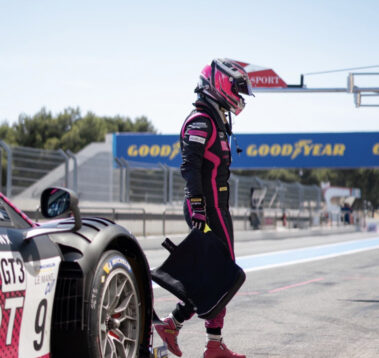 Custom helmet design