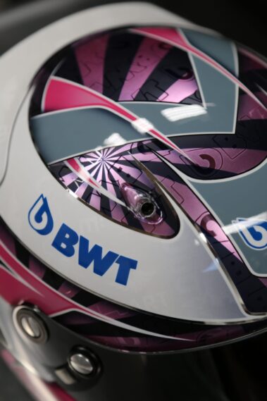 Karting helmet design