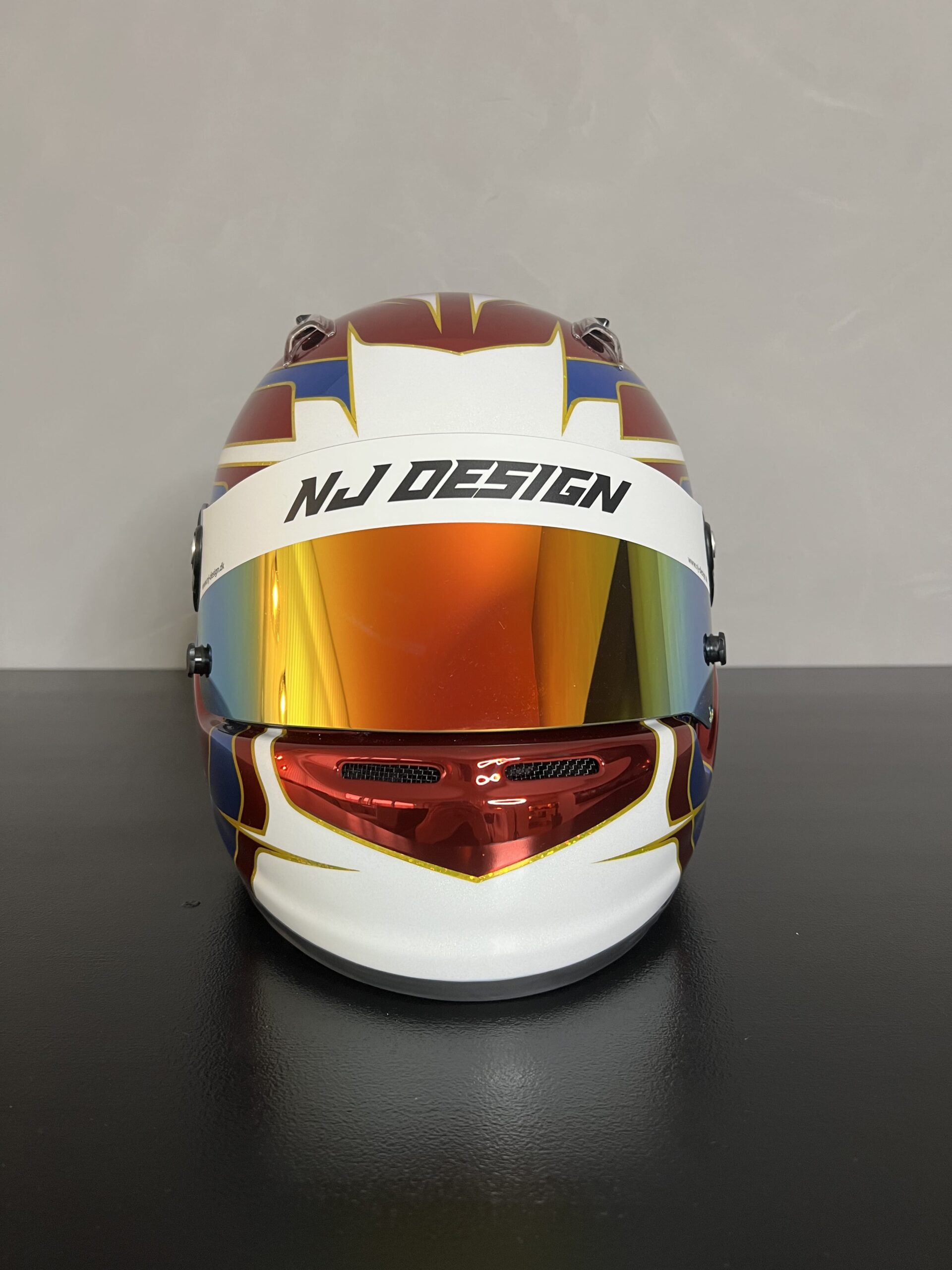 Helmet paint karting