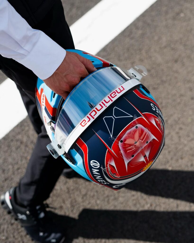 Nyck De Vries Formula E helmet