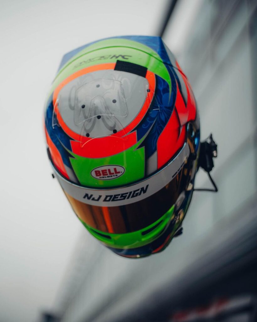 Gilles Stadsbader helmet design