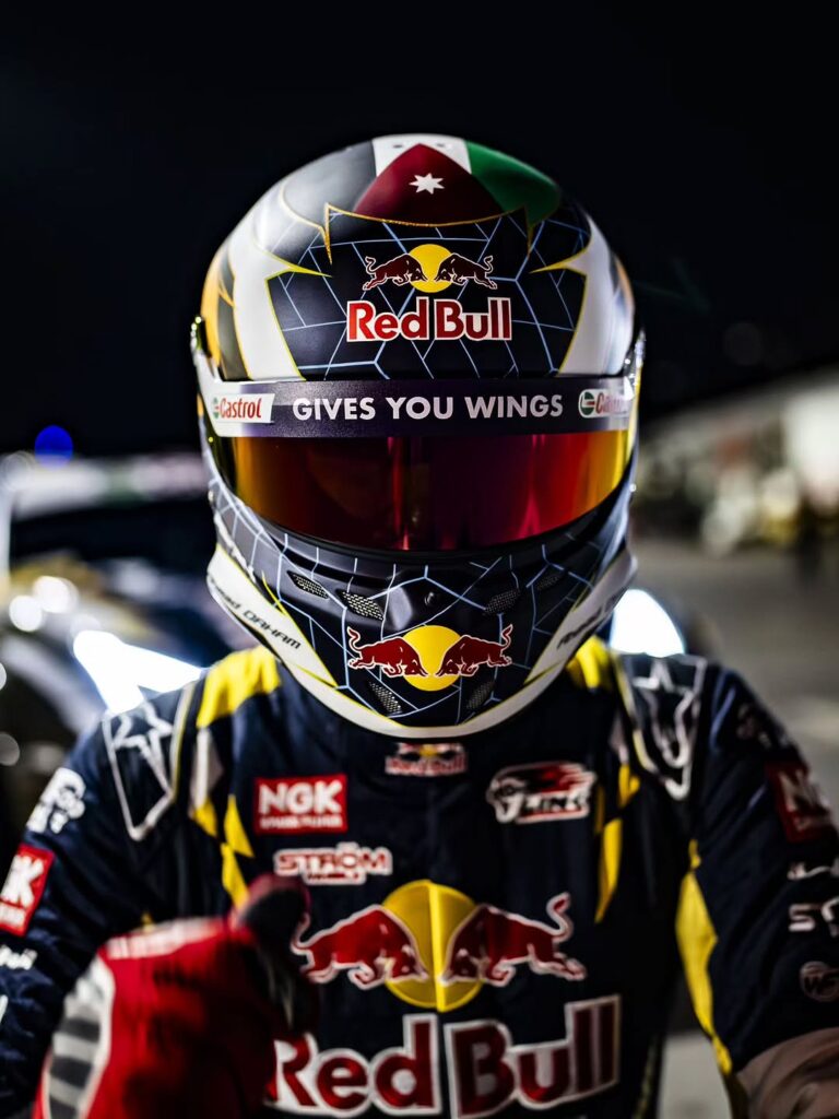 Ahmad Daham helmet design