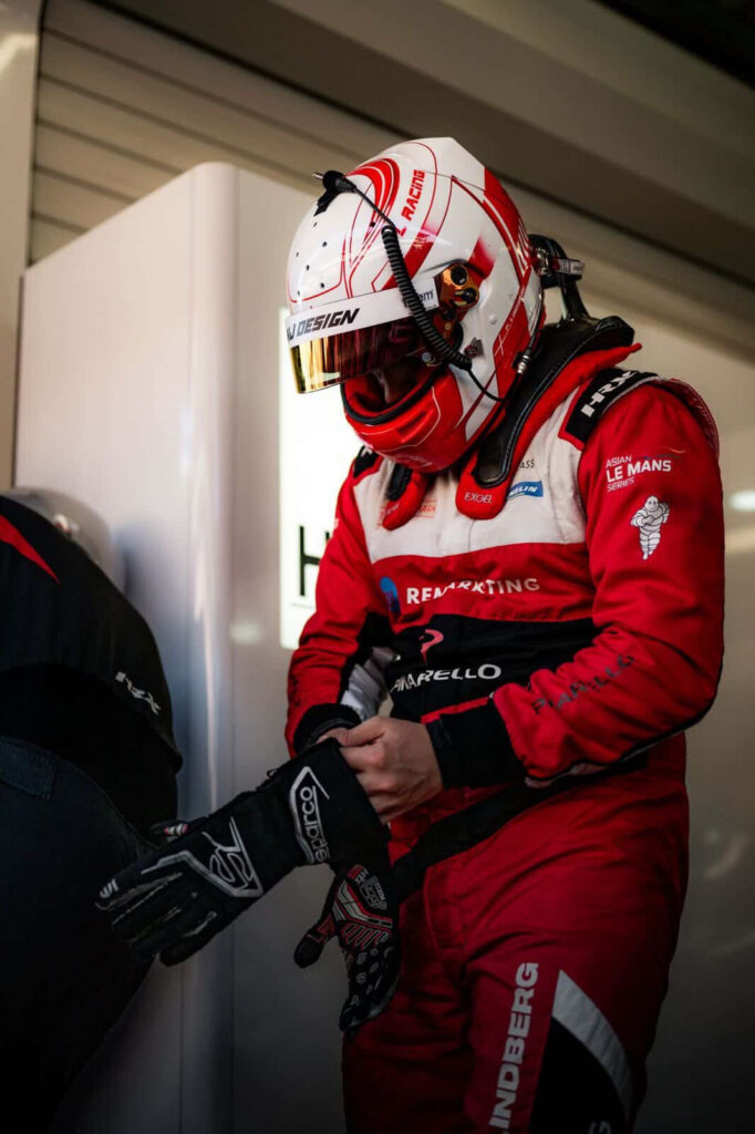 Philip Lindberg helmet design