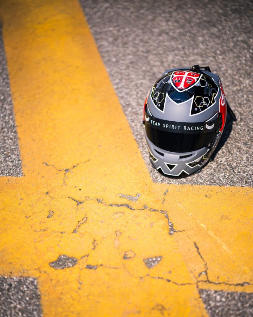 Jan Magnussen helmet design