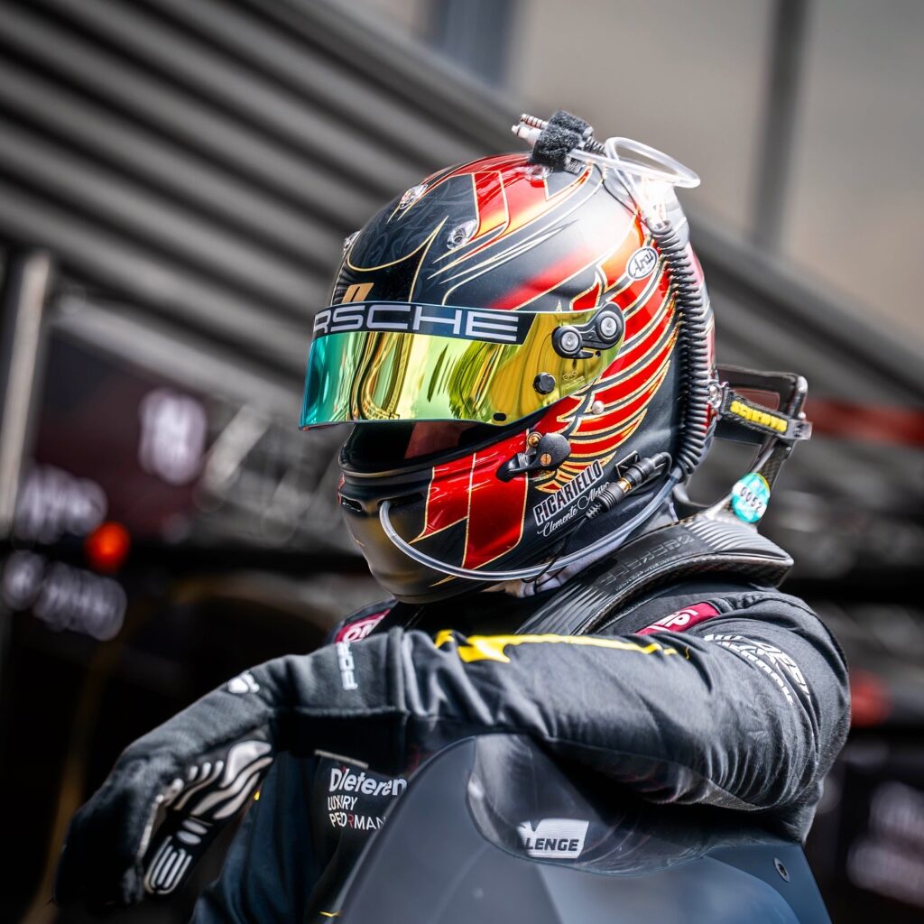Alessio Picariello helmet design