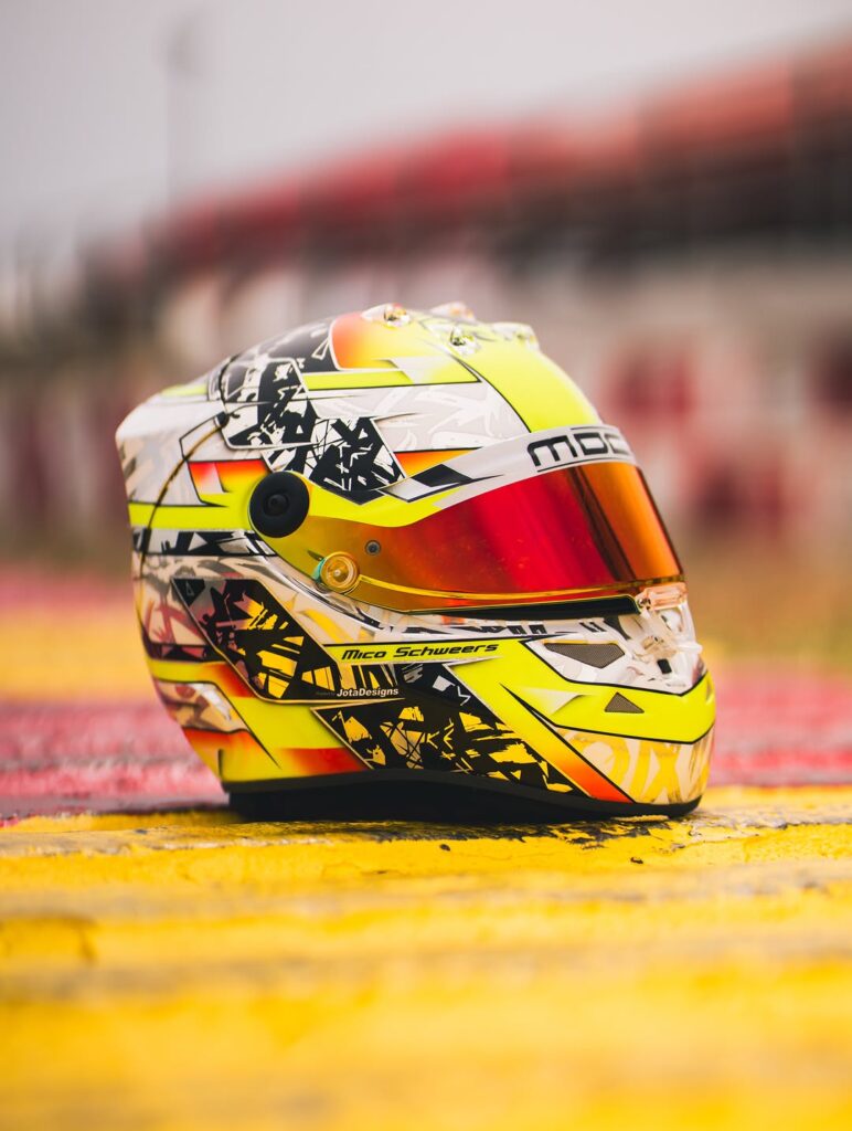 Mico Schweers helmet design