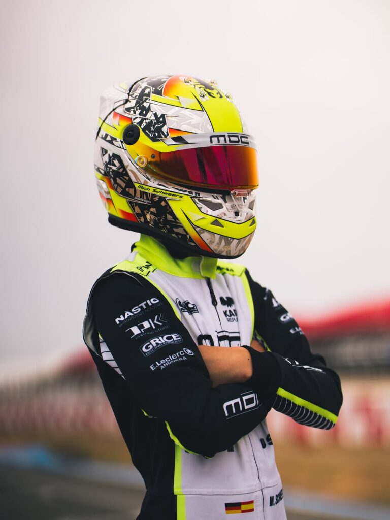Mico Schweers helmet design